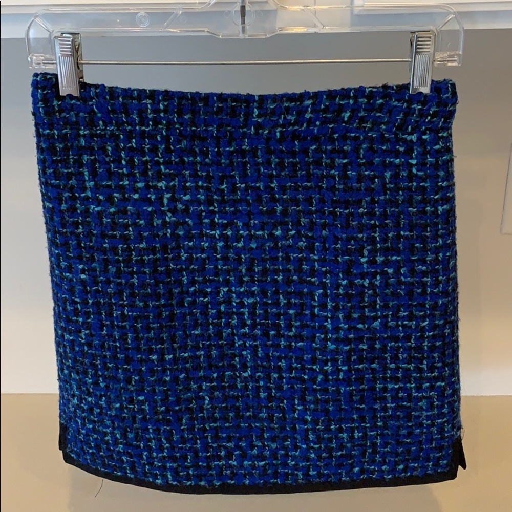 J. CREW Tweed Mini Skirt Size 00. Royal blue.